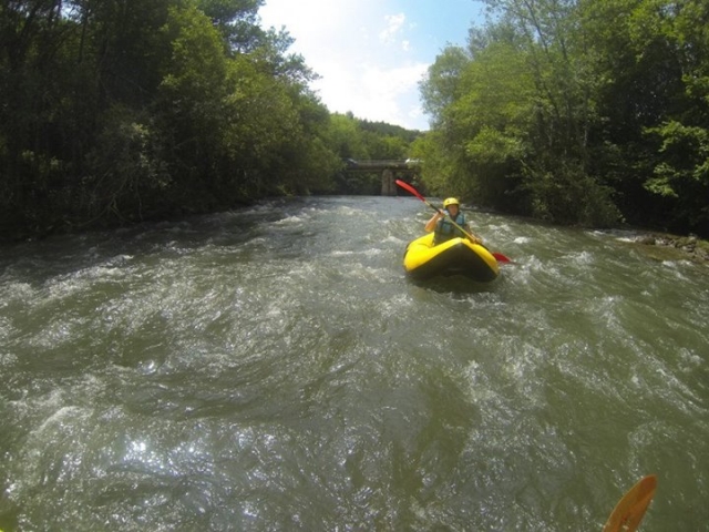 en el rio mas bravo